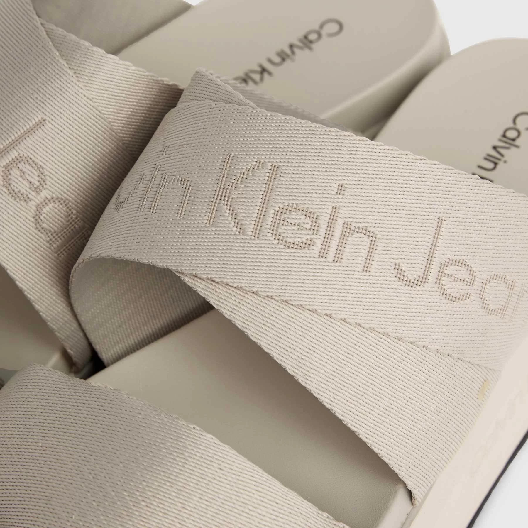 Chinelo Calvin Klein - Image 6